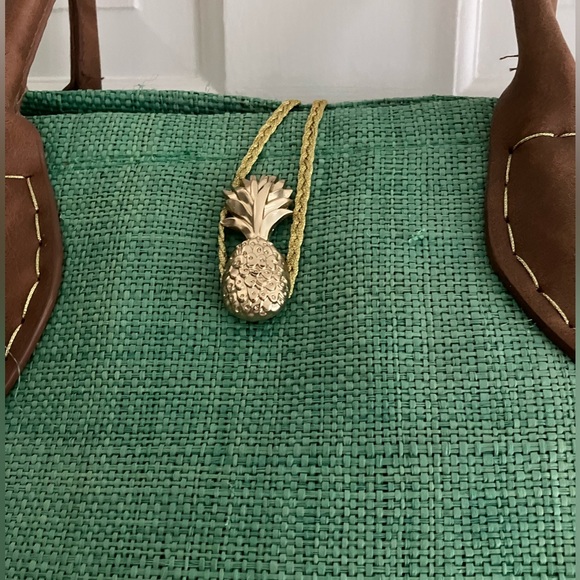 Lilly Pulitzer For Target Lime Green Straw Beach Tote/Handbag. - Picture 2 of 6